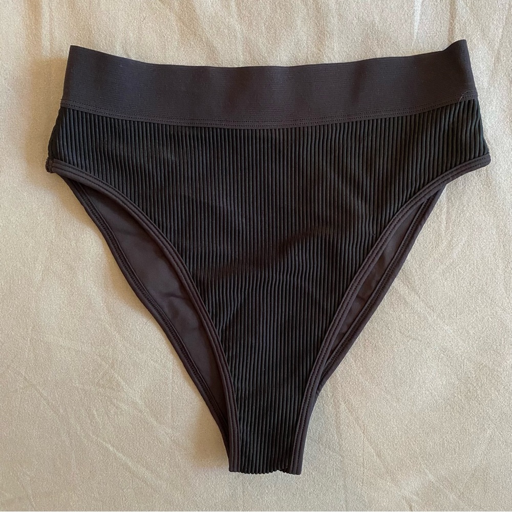 Frankies Bikinis bottom